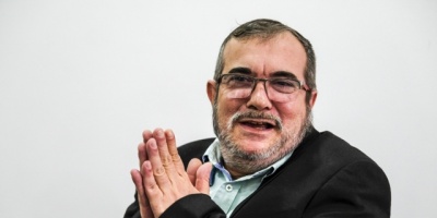 "Adi�s a las armas", dice guerrilla FARC en una Colombia que busca paz