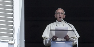 Papa Francisco pide fin de violencia en Venezuela