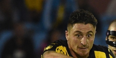 Pe�arol lidera su serie del torneo Intermedio 