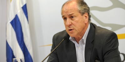 Transportistas de leche se re�nen hoy a mediod�a tras flexibilizar medidas