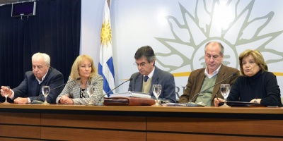 Otorgan pr�stamos para barco transbordador de camiones