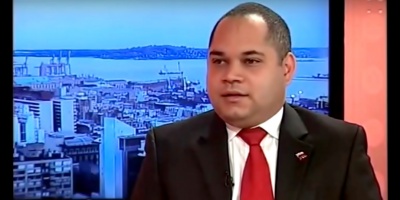El embajador de Venezuela critica a la oposici�n de su pa�s