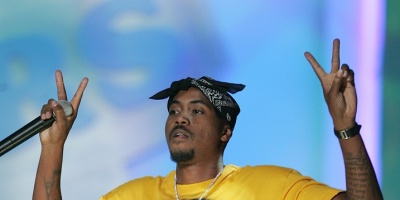 Subastan carta del rapero Tupac sobre su ruptura con Madonna hace 22 a�os