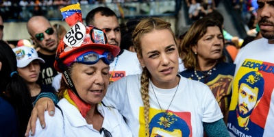 Opositor venezolano Leopoldo L�pez sali� de prisi�n y est� bajo arresto domiciliario 