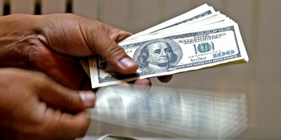 Wall Street cautelosa con bancos centrales y expectante con empresas