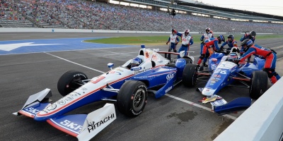 Brasile�o Castroneves se impone en Iowa Cors 300 de la IndyCar