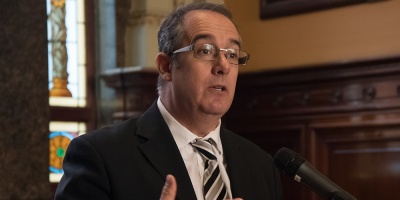 Mah�a present� proyecto para que funcionarios expliquen vi�ticos