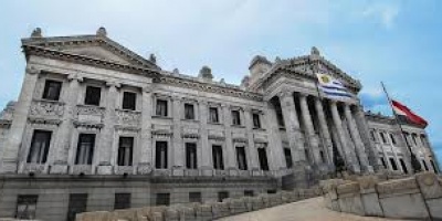 Hasta el 31 de julio se podr�n presentar postulantes al premio Nasazzi-Varela