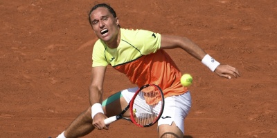 Dolgopolov gana a Kuznetzov y espera rival espa�ol en la final de Bastad