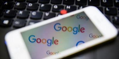 Una UE dividida busca aprobar una "tasa Google"
