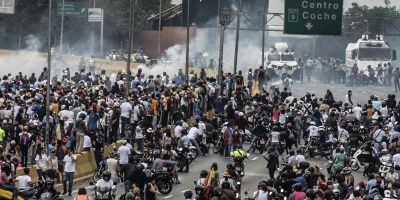 Oposici�n venezolana marchar� contra "fraude" de Constituyente