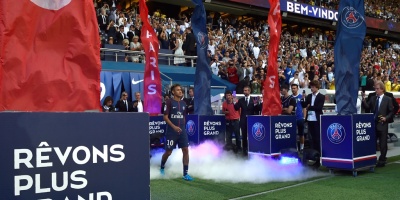 "Vine aqu� por un gran reto. �Par�s es m�gico!", dice Neymar
