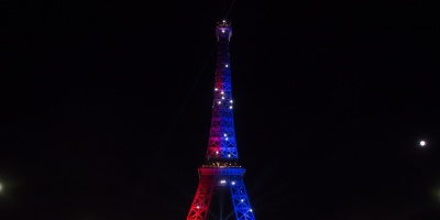 Detienen a un hombre armado que trataba de ingresar a la Torre Eiffel