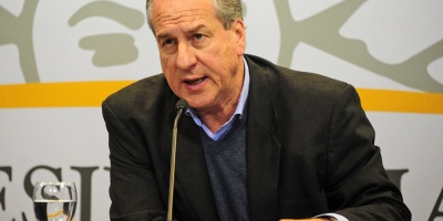 Murro: Si se profundizan medidas gremiales habr� esencialidad en la salud