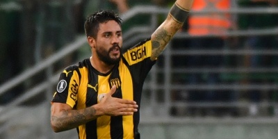 Pe�arol sale a escena ante Estudiantes en el CDS