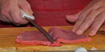 Algunos frigor�ficos analizan bajar la carne vacuna