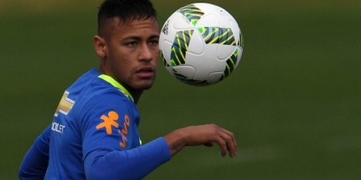 Neymar podr� debutar con el PSG el domingo ante el Guingamp