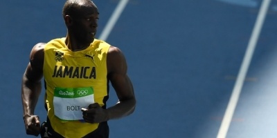 Bolt y Jamaica pasan a la final de relevos en pen�ltima carrera del m�tico velocista 
