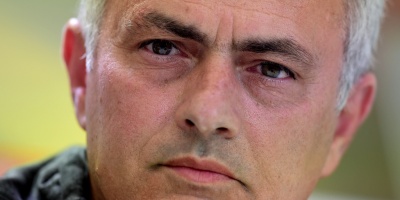 El Mnchester United golea al Swansea (4-0) y se encarama al liderato