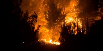 Miles de pasajeros de tren bloqueados por incendios en el sur de Francia