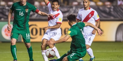 Per vence 2-1 a Bolivia y sigue soando con Rusia-2018