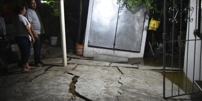 Mxico, en alerta por fuerte terremoto que caus al menos cinco muertos