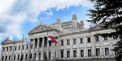 Oposicin aceptar renuncia de Sendic en el Parlamento