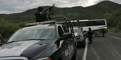 Asesinan a pareja de policas y a su beb en el balneario mexicano de Cancn