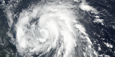 Mar�a llega al sur de Guadalupe, alerta roja en San Mart�n y San Bartolom�