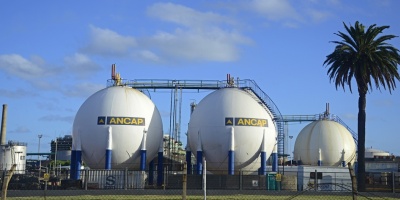 Sindicato de Ancap discute medidas y mantiene guardia en refinera