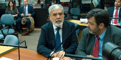 Comienza juicio contra exministro argentino De Vido por tragedia ferroviaria