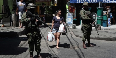 Ejrcito abandona favela Rocinha