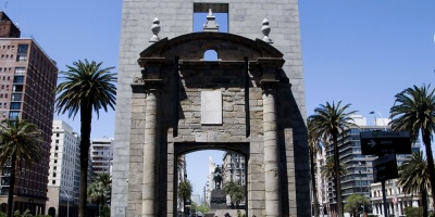 Hallaron restos del primer fuerte de Montevideo