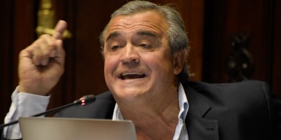 Larra�aga califica de soberbias y arrogantes declaraciones de Tabar� V�zquez