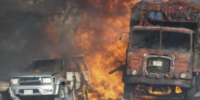 Elevan a 65 el n�mero de muertos en atentado con camiones bomba en Mogadiscio