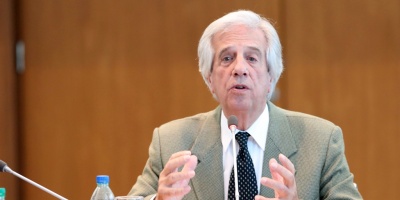 V�zquez se reunir� este martes con director de OMS antes de conferencia mundial