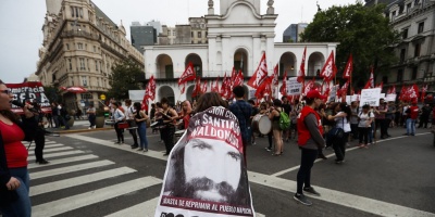 Familia de Santiago Maldonado espera autopsia y ADN