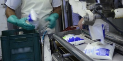 Leche aumentar� 2 pesos desde el lunes y pasar� a costar $u 23,40 por litro