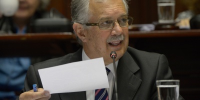 Men�ndez comparece en esta jornada ante el Parlamento