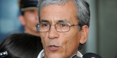 Partido Comunista aclara que no pidi� alejamiento de Nin Novoa