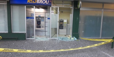 Buscan a la banda que intent� robar cajero autom�tico