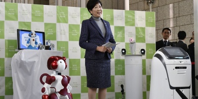 Tokio pone a prueba robots pol�glotas de cara a los Juegos Ol�mpicos de 2020