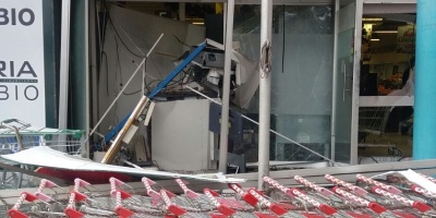 Algunos cajeros de Banred permanecer�n cerrados durante la madrugada por robos