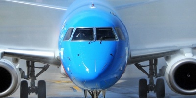 Avi�n comercial queda fuera de servicio al ser golpeado por dron en Argentina