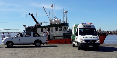 La Armada rescat� a un tripulante de un buque pesquero