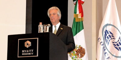 V�zquez convoc� a empresarios mexicanos a participar de millonario plan de infraestructura
