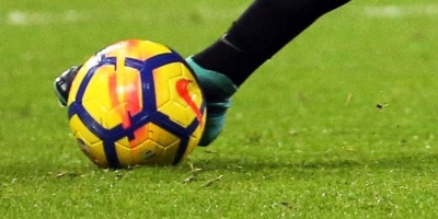 Boca Juniors perdi� su invicto ante Racing pero se mantiene como l�der
