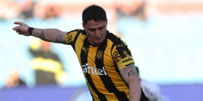 River Plate 2-1 Pe�arol
