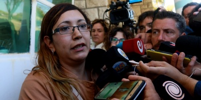 Esposa de tripulante submarino argentino dice sentirse "enga�ada" por Armada