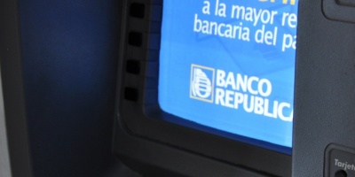 Sucursales del BROU no atienden al p�blico por instalaci�n de un nuevo sistema inform�tico